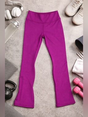 Fabletics PowerHold Flare Leggings Magenta Pink High Waisted Yoga Pants Size M